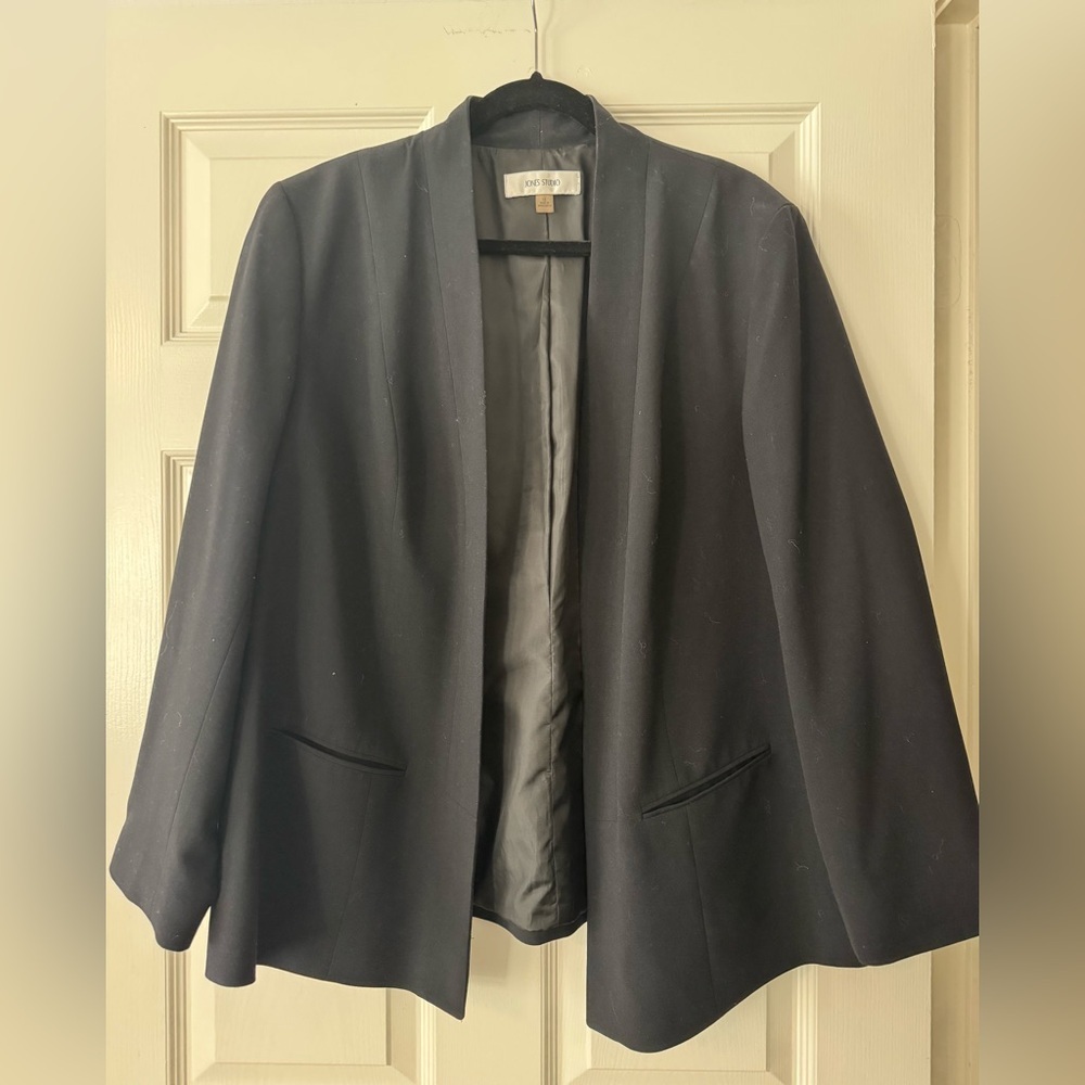 Jones Studio Classic Black Blazer